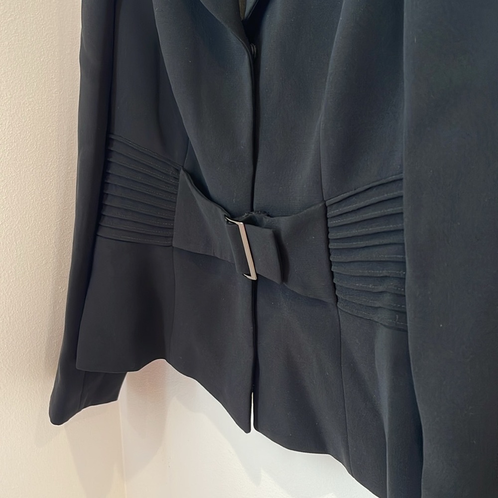 TAHARI Arthur S. Levine black blazer - Picture 3 of 7